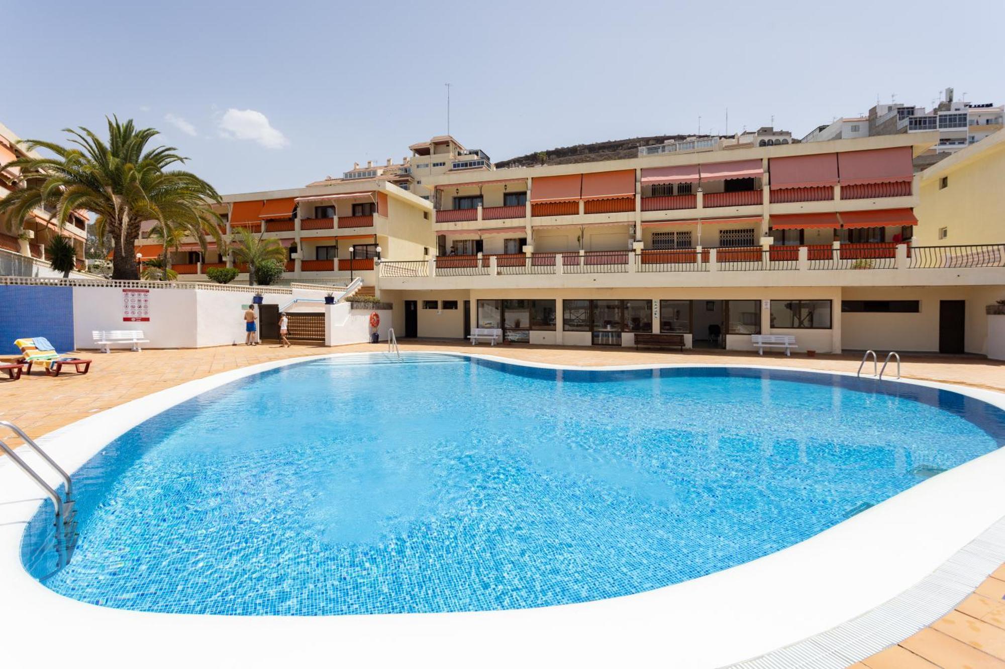 Frontline Playa Las Vistas With Pool, Parking, Sea Лос Кристианос Экстерьер фото